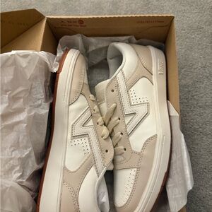 Vans Beige and White women Sneakers